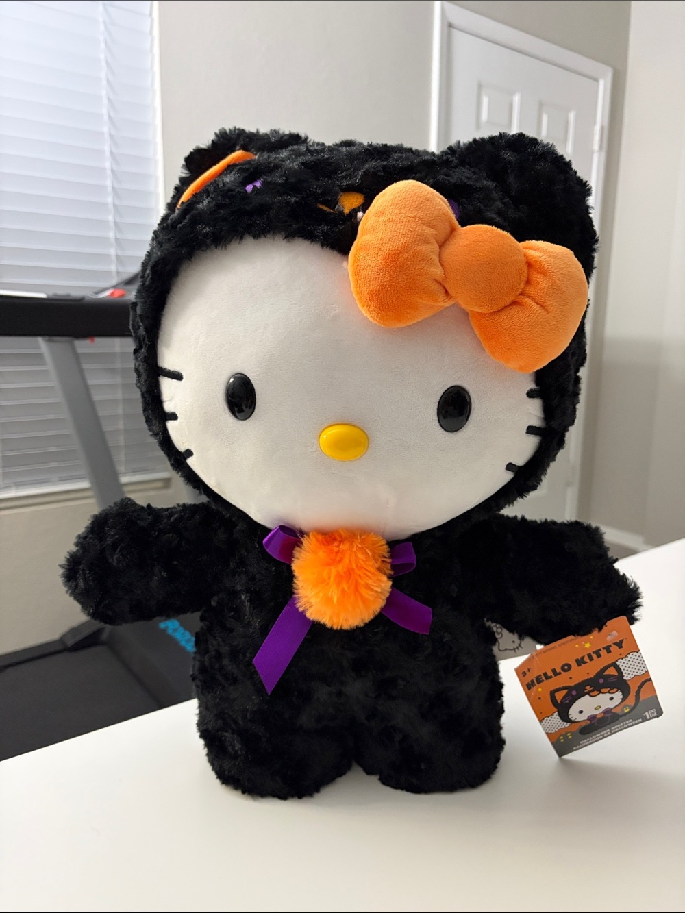 NWT Sanrio Hello Kitty Black Cat Halloween Greeter 18” Standing Plush 2025